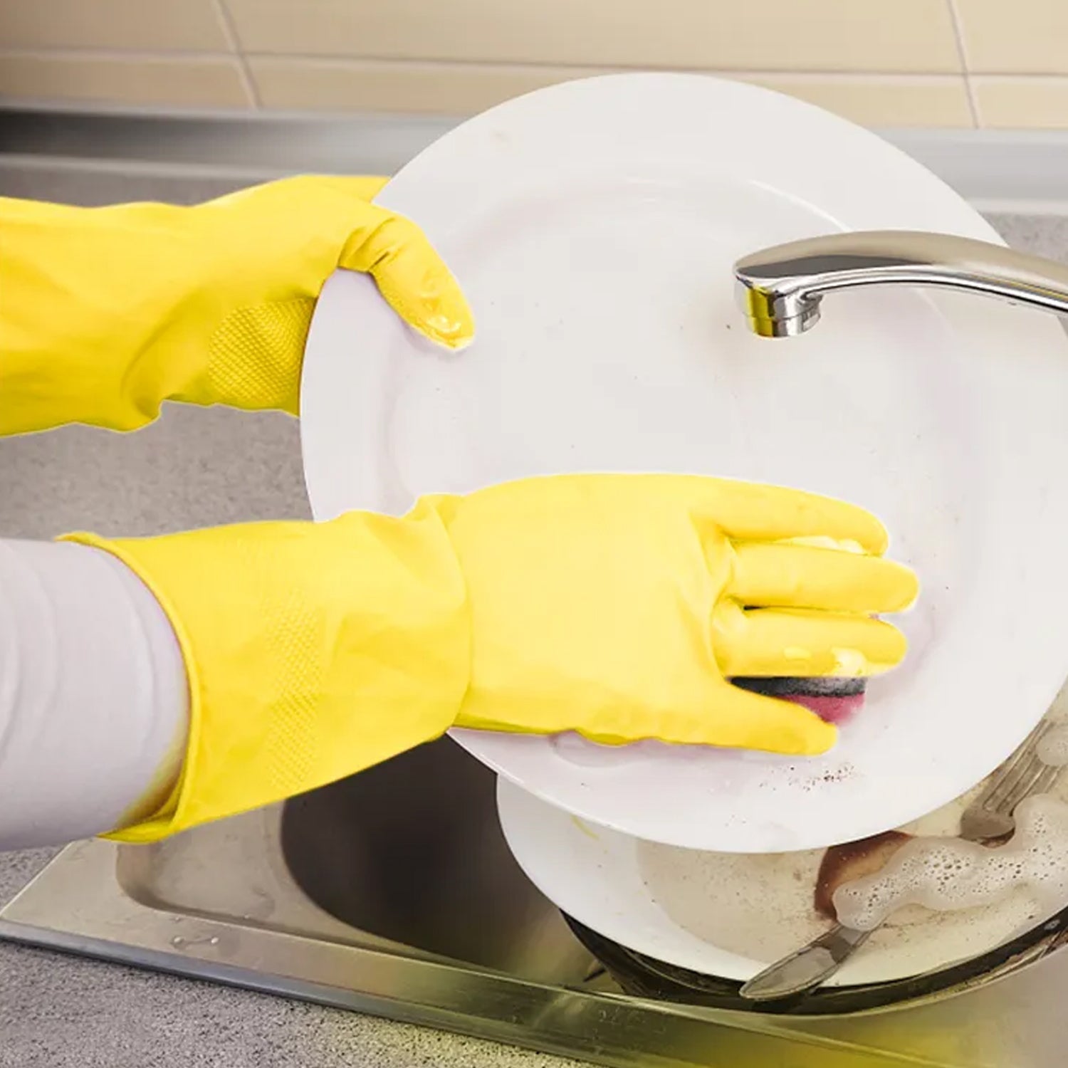 0679 Multipurpose Rubber Reusable Cleaning Gloves, Reusable Rubber Hand Gloves I Latex Safety Gloves I for Washing I Cleaning Kitchen I Gardening I Sanitation I Wet and Dry Use Gloves (1 Pair) 0679 Multipurpose Rubber Reusable Cleaning Gloves, Reusable Rubber Hand Gloves I Latex Safety Gloves I for Washing I Cleaning Kitchen I Gardening I Sanitation I Wet and Dry Use Gloves (1 Pair)